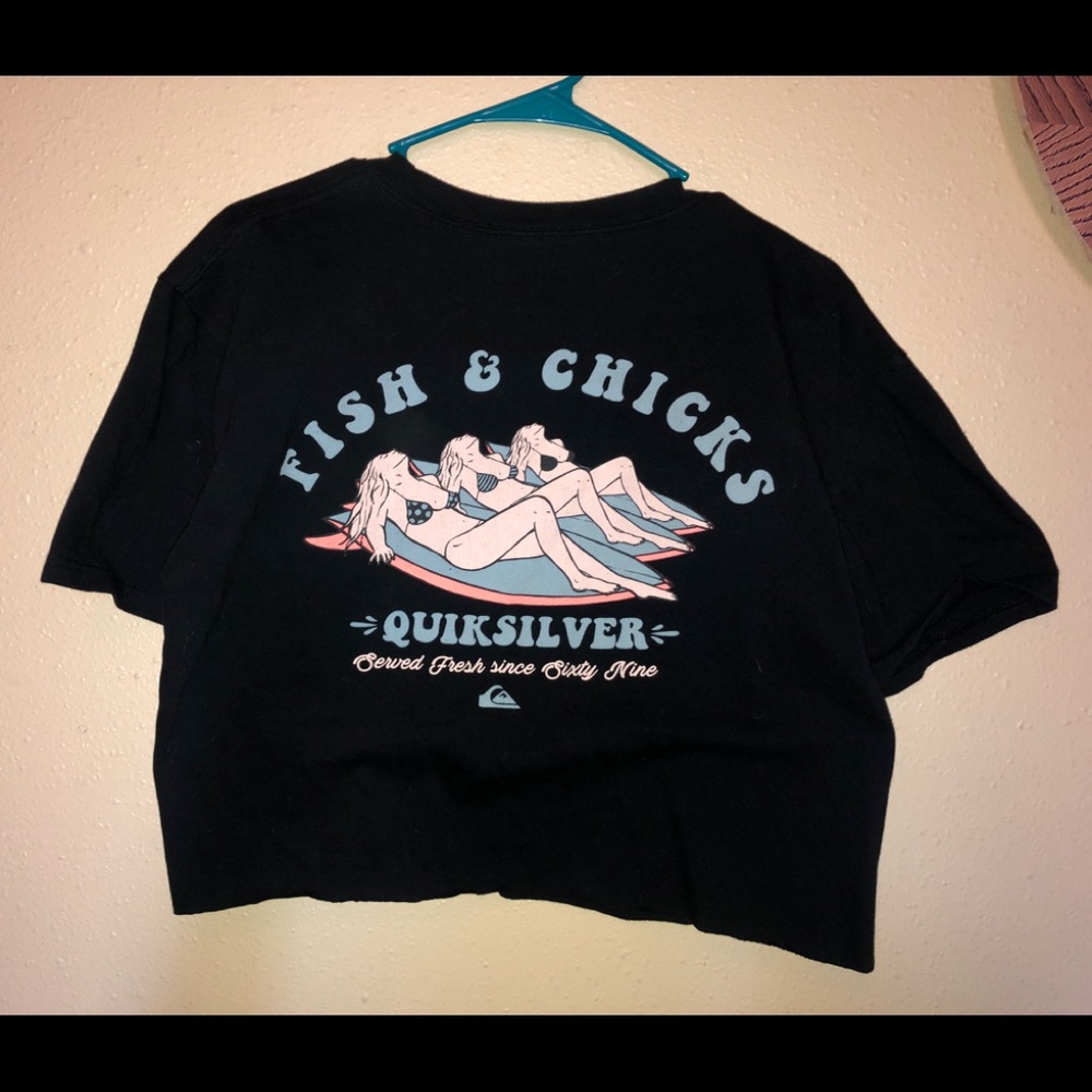 Cropped fish and chicks t-shirt